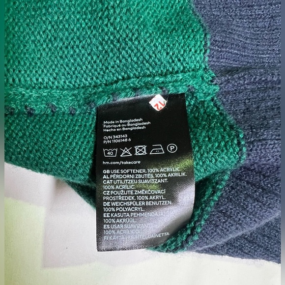DIVIDED by H&M Navy and green stripe crew neck sweater size XS - Picture 9 of 11